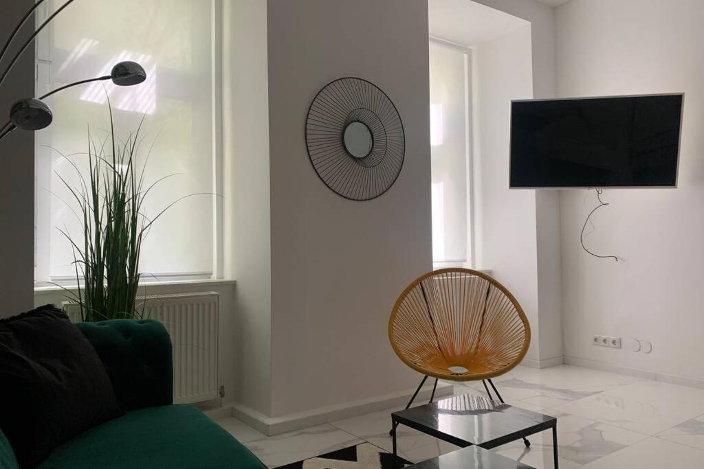Cool City Center Apt. @ Metro And Shopping Street Vienna Luaran gambar