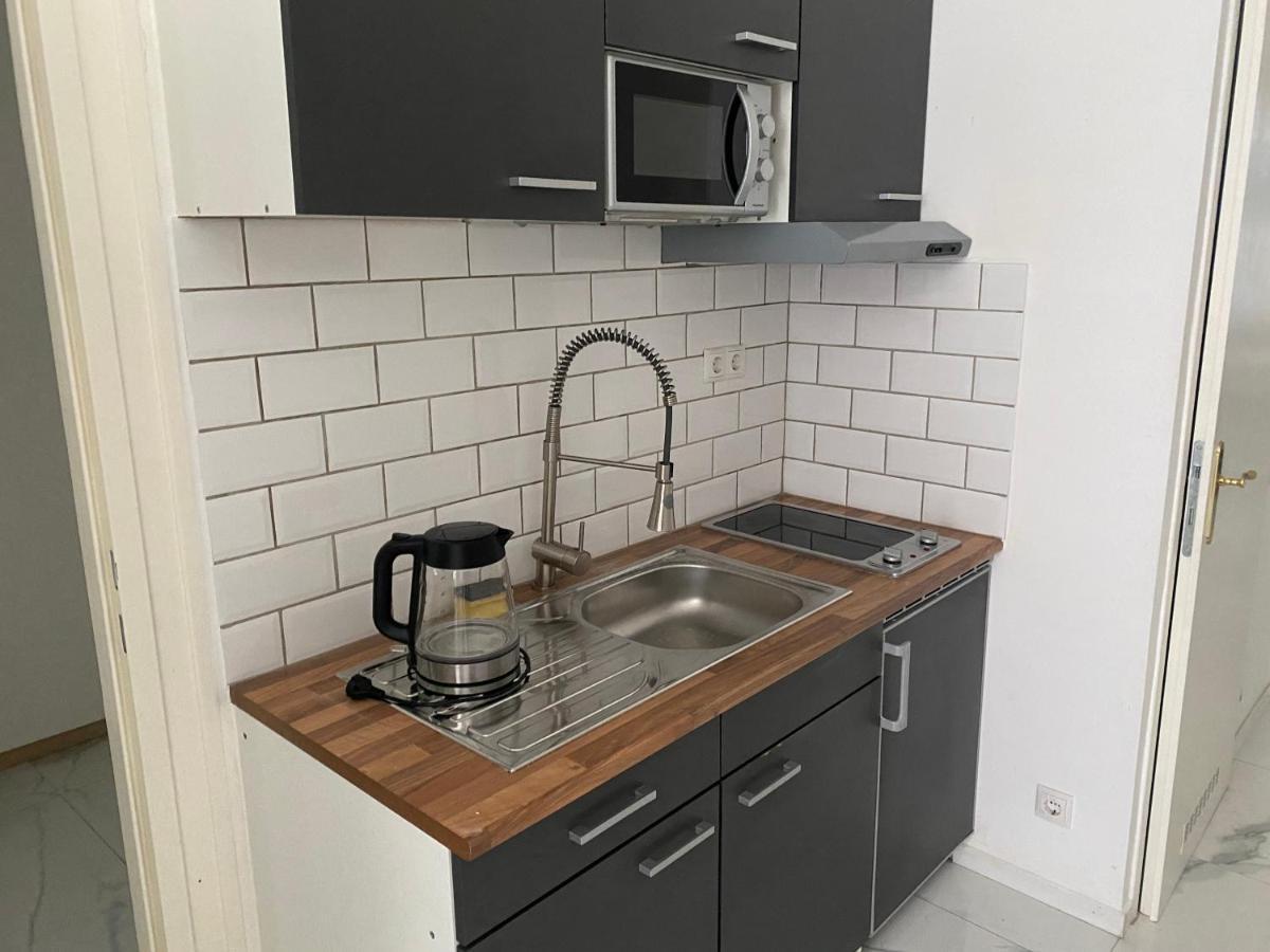 Cool City Center Apt. @ Metro And Shopping Street Vienna Luaran gambar